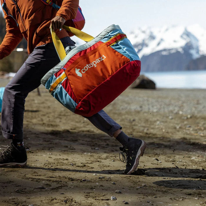 Cotopaxi / Allpa 60L Gear Hauler Tote - Del Día – ROCK STEPPERS Cotopaxi / Allpa 60L Gear Hauler Tote - Del Día – ROCK STEPPERS